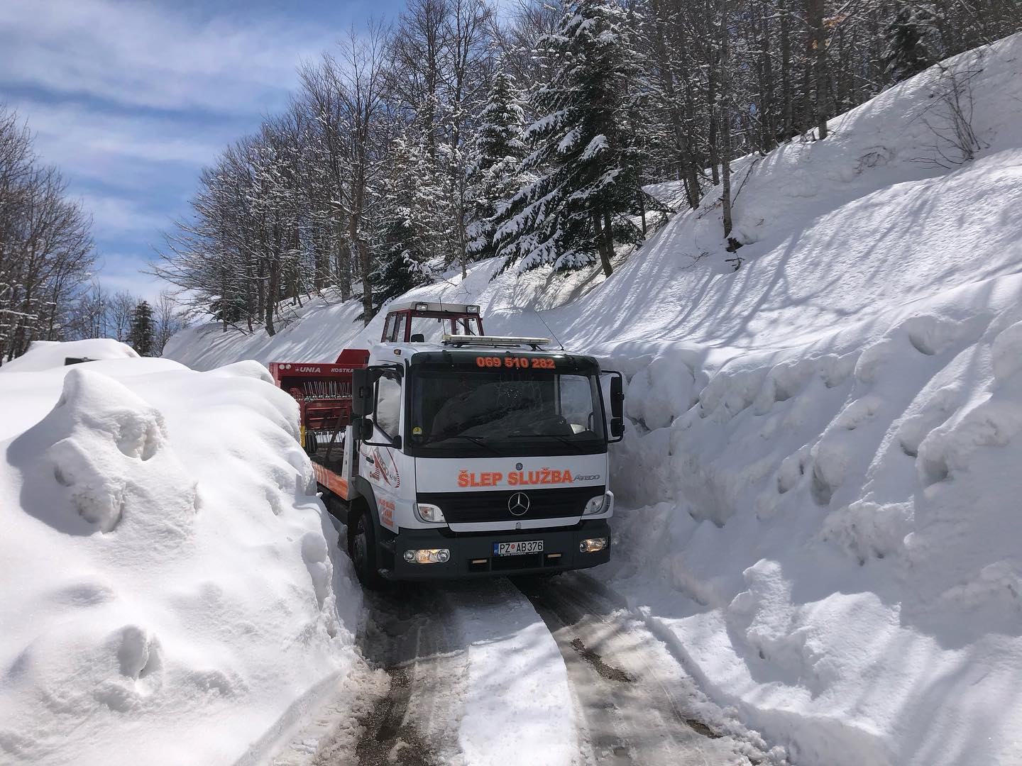 slep_sluzba_niksic_pluzine_1618664800_2553867904139690603_7291253832